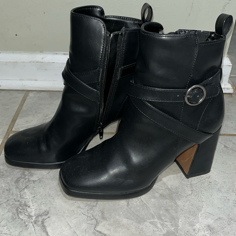 Kensie size 7 black boots